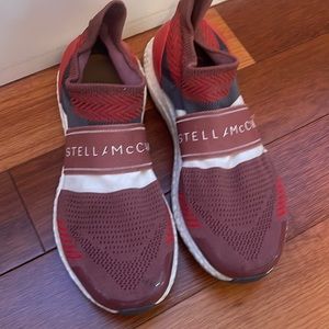 Lightly worn, Stella McCartney 6.5 shoe.